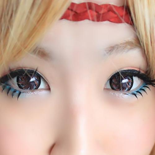 Kimchi Mio Grey colored contacts